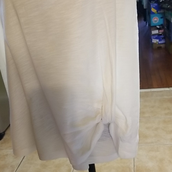 Top - Picture 2 of 4